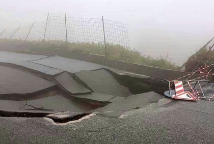 maltempo calabria girifalco strada sprofondata